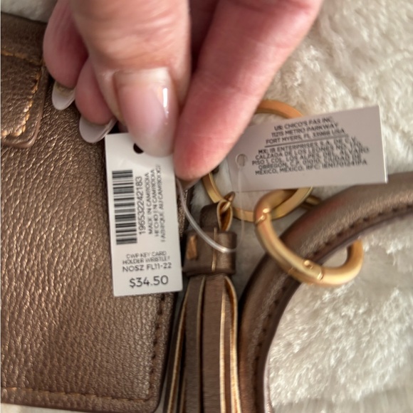 NEW Chico's Key Card Holder Wristlet Tassel Faux Leather Removable Bracelet - Picture 4 of 8